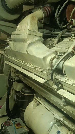 QSK60 HPi before overhaul #cumminsdiesel #cummins #marines #marinelife #rebuilding #overhaulservice #mechanics | YES BOSS