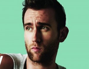 J.K. Rowling se escandaliza por la sesión de fotos sin camiseta de Matthew Lewis