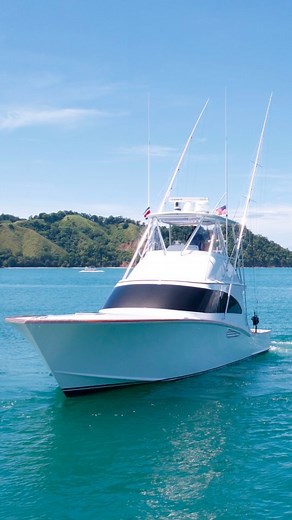 Daily Sportfish on Instagram: "💰For Sale💰 - 2013 44’ @garlingtonyachts x @conch_boats 🇨🇷(1 of 2 44’ Enclosed) “Fishy Business” Completely refinished in 2022/2023 including and not limited to the following: • Cruise 28k, Wide Open 33k • New Seakeeper 6 • New Garmin Units • Flir Thermal Camera • Light Bar • Complete Paint Job • Fresh Bottom Paint • Cummings Certified Rebuild in 2022 • New 17k Generator • Koden Sonar • New Teak Floor • New cushions • New A/C unit • Cabin Refurbished • Subzero R