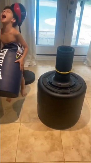 EVERLAST Free Standing Heavy Bag