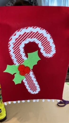 DIY Candy Cane Yard Flag | The Celebration Co.