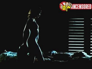 Lynsey Baxter Nua (tinha 37 anos de nesta cena) em Le Blanc à lunettes (1995)