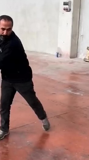 This is the Strongest chair in the World! 🤯🔥 @daimplastic #winterweather #winterseason #ForbiddenLove #InGameltems | Jordan Evanss