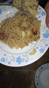 😂husband and wife k phadday main Beef garlic pulao enjoy karain. #beefpulao #garlicpulao FOODY MOODY BBC URDU | FOODY MOODY