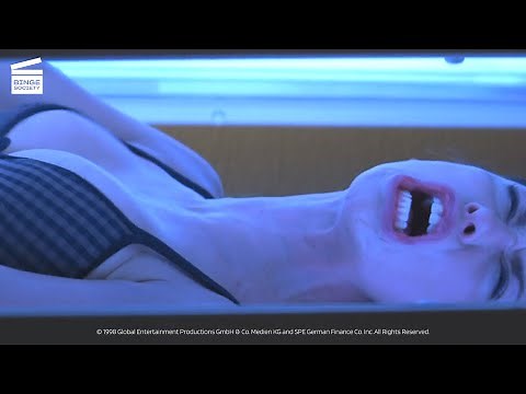 I Still Know What You Did Last Summer: Trapped in a tanning bed HD CLIP
