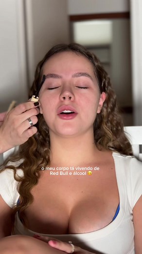 eu nunca me divirto tanto maquiando alguem como a Bela Fernandes 🗣️🗣️🗣️ #maquiagem #maquiadora #makeup
