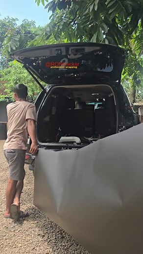 ronisticker2 on TikTok