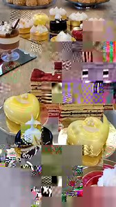 A mai nap is csodaszép asztal készült a Francia Desszertek Alapjai Tanfolyamon. Figyelmes, ügyes, precíz kezek munkája, ahogy még a fotón is látszik! ☺️ Gratulálunk minden kedves résztvevőnknek. Szerezzetek otthon is sok örömet a süteményeitekkel. ❤️🥰😍 | Ékes-Édes Stúdió - Élmény és Tanulás