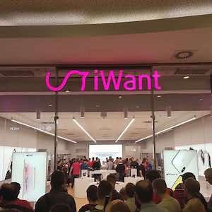 iWant otevřel novou prodejnu v OC Nový Smíchov a my byli u toho