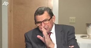 Fired Penn State Coach Joe Paterno Dead at 85