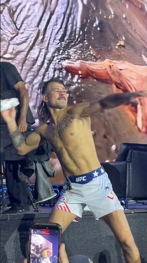 Diego Lopes CELEBRANDO la victoria con los fans en Ellipse🇺🇸⚔️ |#ufc #mma #fight