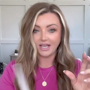 Sick of teasing and torturing your hair? Our revolutionary Hair Volumizing Iron will transform your hair in as little as 5 minutes. Try it for yourself and find out what all the hype is about 🌟 Available on Amazon. | Voloom