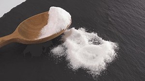 Nahaufnahme von Mononatriumglutamat (MSG) in Löffel: Stockvideos & Filmmaterial (100 % lizenzfrei) 3672085945 | Shutterstock