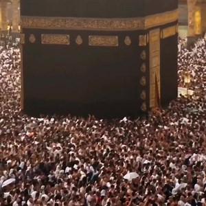 1.3K views · 82 reactions | یہ بستی سج چکی ہے اپنے حجاج کرام کے لئے خوش نصیب لوگ اور ان کی سعادتیں!!! اللّٰہ رب العزت سے دعا ہے کہ اللّٰہ تعالیٰ ہمیں بھی اور ہمیں اور ہمارے پیاروں کو اپنے در پے بلائے 爐آمین یارب العالمین 爐 | Tujhe Jeena Hai Mere Bina | Facebook