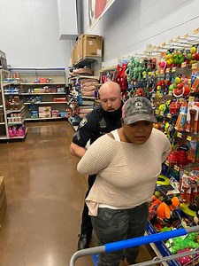 Eagle Point Walmart incident sparks online controversy - KOBI-TV NBC5 / KOTI-TV NBC2