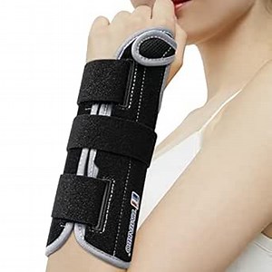 TIMTAKBO Carpal Tunnel Wrist Brace, Night Support Wrist Brace, Hand Splint with Adjustable Straps, Hand Brace for Carpal Tunnel Syndromes, Sprained Wrist, Arthritis, Tendonitis - Left Hand, M