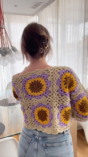 Beautiful crochet stuff on Reels