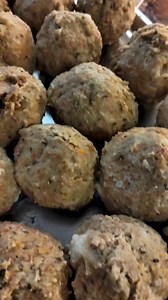 3.5K views · 21 reactions | Hausgemachte Tiroler Speckknödel  #nahversorger #nahundfrisch #diefoodies #selbermachen #knittelfeld #murtal | Die Foodies | Facebook