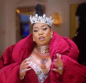 TKOF in a custom made neckpiece for #realhousewivesoflagos . . @tiannahsplacempire @wowaccessorries1 | Wow accessories | Facebook