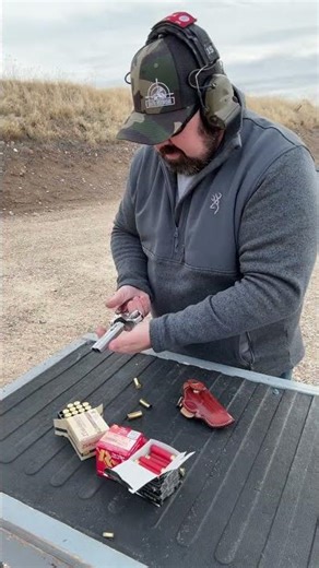 Bond Arms Snake Slayer .45 LC & .410 #410 #gunsdaily