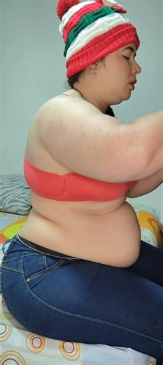 bbw stuffing her big fat belly 3
