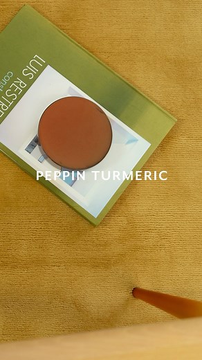 UP CLOSE WITH | Peppin Turmeric Crafted from the finest Australian Merino fibres, Peppin is one of the first hand knotted rug ranges of its kind in Australia to be certified farm-to-floor. This locally sourced wool features a keratin-rich, densely crimped texture that delivers unmatched elasticity, strength, and softness. Peppin exemplifies exceptional craftsmanship, bringing Australian wool full circle and weaving a story of artistry, connection, and celebration. Peppin Turmeric shines with a p