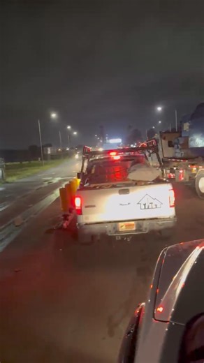 284K views · 2.8K reactions | CLEAN UP: Long lines at landfill sites. This is Pinellas as they opened at 6am this morning! | Bobby Deskins | Facebook