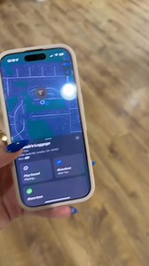 1.7K views | Get rid of lost luggage with SmartLock  #keysmart #smartlock #minimalism #lock #tracker #amazonfinds #technews #LifeHack #essentials #asmr | KeySmart | Facebook