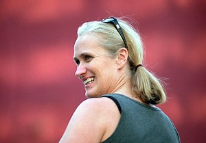 Jane Campion hits back at Sam Elliott and calls him "bitch"