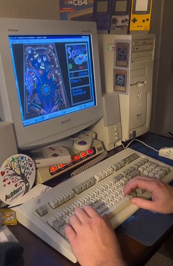 Windows 98 et le jeu de Flipper 3D "Space Cadet", toute une époque... ⌨️❤️💯 | Scoop Informatique