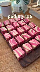 🍞✨ Soft, jiggly, creamy, and just the right amount of sweet, a must-try dessert this Hari Raya Haji! Made with blended bread, OKI Evaporated & Sweetened Creamer, and swirls of chocolate malt and red hues for that nostalgic agar-agar charm. So simple, so good! 📕Recipe by Fatihahanapi Ingredients: 5 slices of bread 1 can OKI Evaporated Creamer ½ tin OKI Sweetened Creamer 2 eggs 1 tsp vanilla essence 2 tbsp OKI Butter 1L water 10g jelly powder 3 tbsp OKI Chocolate Malt Drink Red food coloring 🥣 