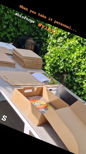 1.8K views · 50 reactions | Incoming!!!! #shipping #vinyl ⚫️ | DJ Predator | Facebook