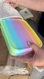 🚨 Our biggest seller for pre-teens, teens & adults is back!!! From The Zero Waste People, these are the ones that are... 👏 Microwave safe 👏 Oven safe 👏 Air fryer safe 👏 Dishwasher safe 👏 Stylish & modern in a wide range of sizes & styles ✌️ Who else is ready to have fun with this lunchboxing thing fun?! 🙋‍♀️🌈🤸‍♀️ https://www.lunchboxmini.com/collections/the-zero-waste-people-lunch #lunchbox #siliconelunchbox #highschoollunch #adultlunch #justarrived #zerowaste #ecofriendly #zerowaste #b