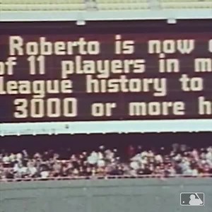 13K views · 643 reactions | ¡HISTORIA! Un día como hoy en el 1973, Roberto Clemente fue exaltado al National Baseball Hall of Fame and Museum. Se convirtió así en el primer latino en tener dicha distinción. #LasMayores  | MLB Español | Facebook
