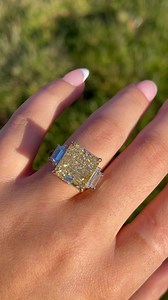 YELLOW DIAMOND RING💍 #bandbjewelry #bandbjewelers #diamond #benandeddie | B&B Fine Jewelry & Watches