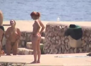 Woman pantsed by partner