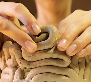 8.3K views · 25 reactions | Terapia del ARTE: Proyectos de bricolaje con arcilla  | Ideas en 5 minutos Jóvenes | Facebook