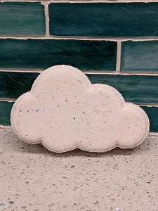 Happy Lil' Cloud Rainbow Bath Bomb - Etsy