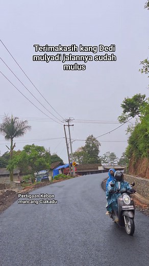 46K views · 1.1K reactions | Pertigaan kebon muncang Cikadu sekarang sudah mulus full hotmix, terima kasih kang dedi mulyadi atas perhatiannya #cikadu | Cianjur-Ran | Facebook