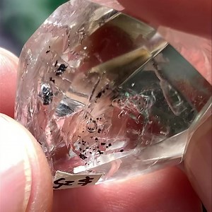 Enhydro quartz $25 | Beautiful crystals