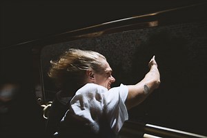 Από κραιπάλη χορτάσαμε, τώρα θέλουμε την ησυχία μας - Pillowfights.gr