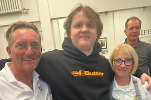 ‘It was a privilege’: Lewis Capaldi enjoys chippy tea at North Shields restaurant