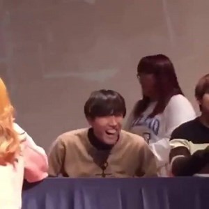 When hobi made an army laugh and the army’s laugh made hobi laugh. This interaction is so 😭 Credits: smilehoyabts - Misis Baseline 💕 | Your Hobi