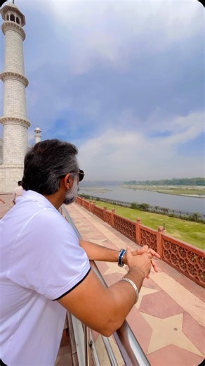 Hum Jaisa Kahin Aapko Dilbar Nahin Milega @lokeshtilakdhari #lokeshtilakdhari . . . #love #actor #actorslife #tajmahal #taj #agra #bollywood #tollywood #kollywood #pollywood #hollywood #trend #trendingreels #viralreels #viralvideos #beauty | Lokesh Tilakdhari