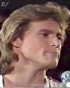 Andy Gibb & Irene Caras Solid Gold *Don't Go Breakin* My Heart - (1982) | Só músicas