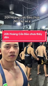 20h Hoàng Cửu Bảo còn chưa tới tập . Mà rõ là còn ở chung với Xiang. Ae biết Hoàng Cửu Bảo đâu không ae??? #TuanHamez #thenguyen2k4 #hoangcuubao #xiang #hoangchamchi