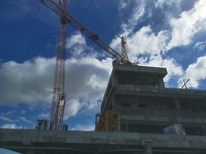 [Hot Item] Roof Tower Crane Derrick Tower Cranes Tower Crane Dismantling