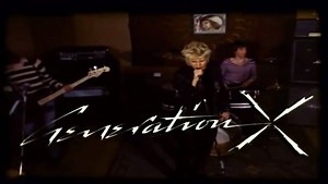 The greyhound's rocking out tonight / To maximum rockabilly / When two punks choose to risk the subway / For a tube to Piccadilly Happy birthday Billy Idol! Terlahir 62 tahun lalu, 30 November 1955, di London; pria bernama asli William Michael Albert Broad ini merupakan salah satu dari sedikit sosok yang wira-wiri di skena punk rock generasi pertama—ada yang mengistilahkannya dengan Punk 77, terkait dengan tahun sedang mekarnya punk rock di Inggris. Bersama Siouxsie Sioux dan Steve Severin (kedu