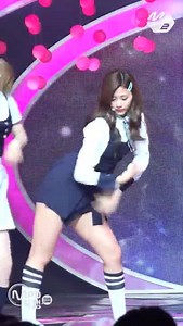 89K views · 7.2K reactions | SIGNAL TZUYU FANCAM  | 홏홬홞환홚 홏홯홪홮홪 홋홖활홚 -저우쯔위 | Facebook