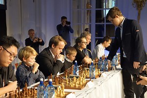 Play Magnus en el hotel Atlantic Kempinski en Hamburgo